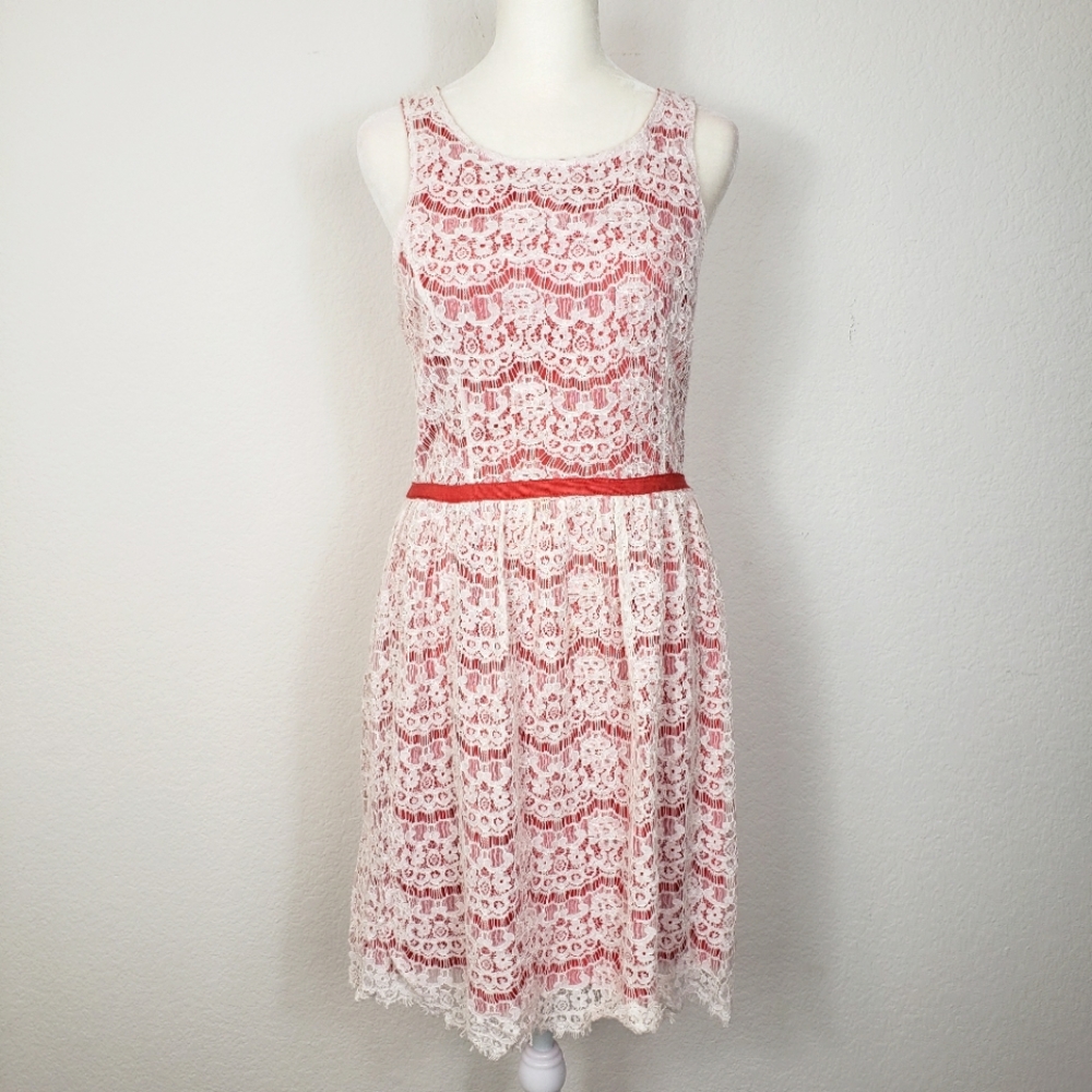 Elle coral and white lace knee length spring dress size 4